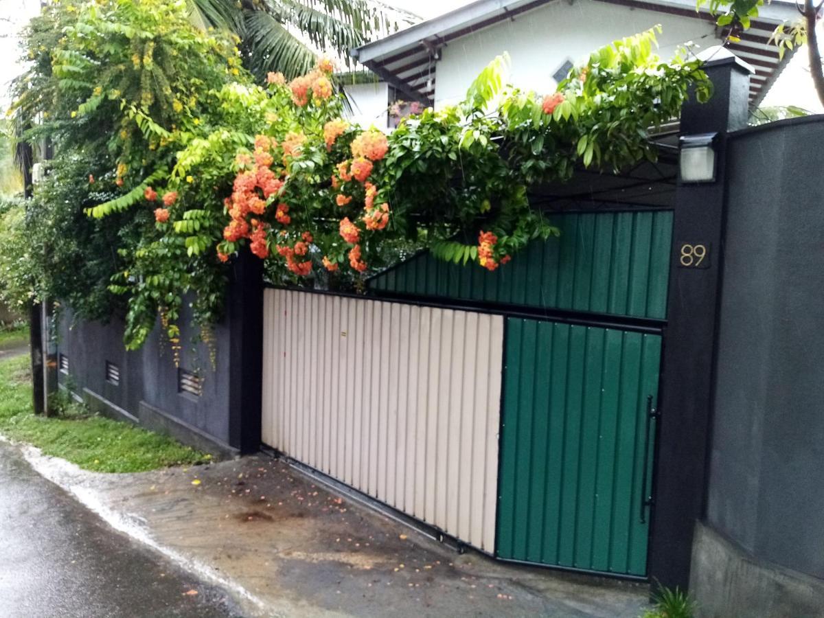 Sunny Side 89 Hotel Galle Exterior foto